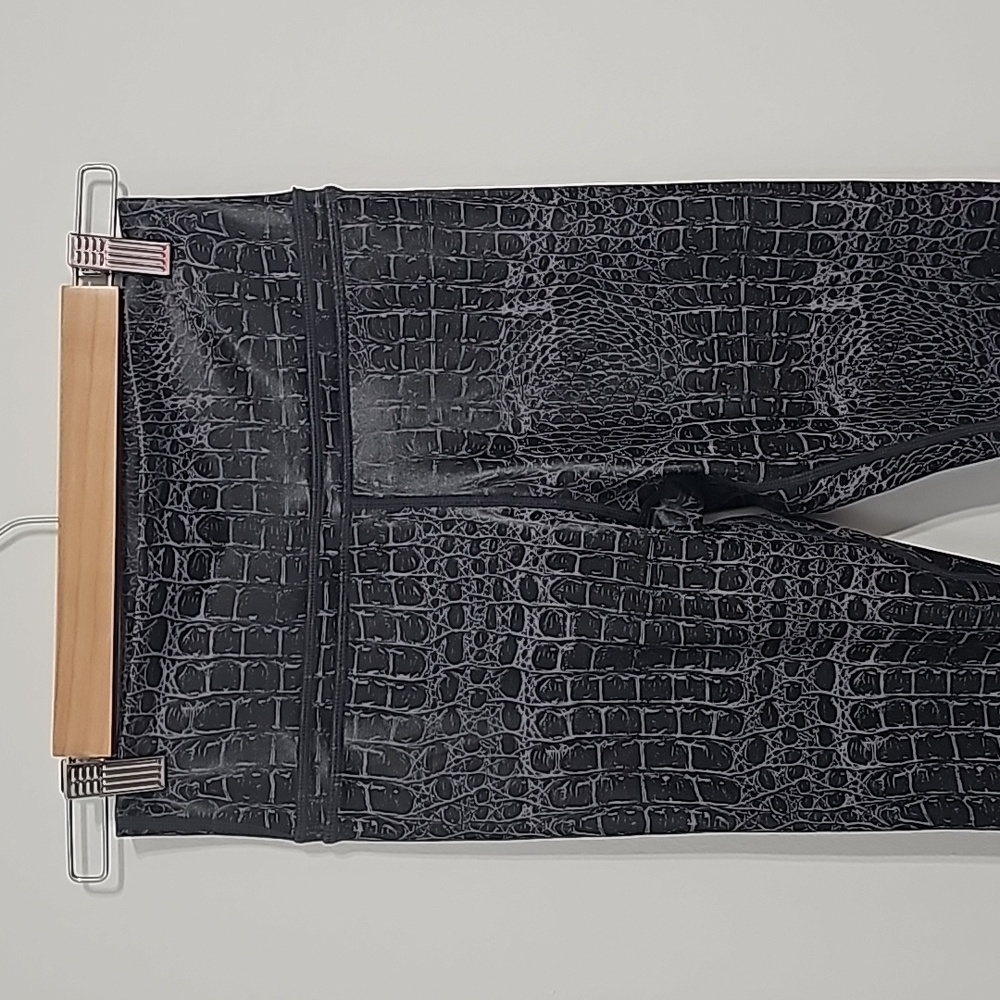 Zyia leggings